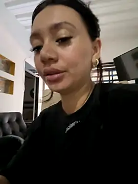 RebeccaGolden online show from September 9, 2025, 3:22 pm