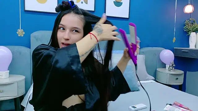 Snapshot of Ashley_Evans22 chatting on October 15, 2025, 7:58 pm Ashley Evans22 online show from October 15, 2025, 7:58 pm