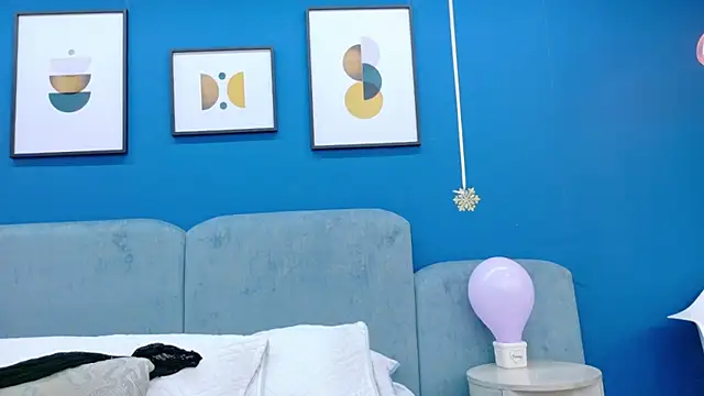 Snapshot of Ashley_Evans22 chatting on October 17, 2025, 8:22 pm Ashley Evans22 online show from October 17, 2025, 8:22 pm