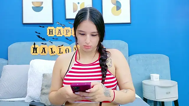 Snapshot of Ashley_Evans22 chatting on October 25, 2025, 7:52 pm Ashley Evans22 online show from October 25, 2025, 7:52 pm