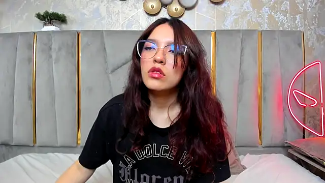 Snapshot of Elliecute chatting on September 30, 2025, 2:33 pm Elliecute online show from September 30, 2025, 2:33 pm