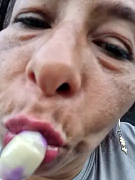 Snapshot of maleja23 chatting on October 14, 2025, 10:21 pm maleja23 online show from October 14, 2025, 10:21 pm