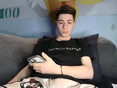 Newbrian20 online show from September 23, 2025, 2:03 am