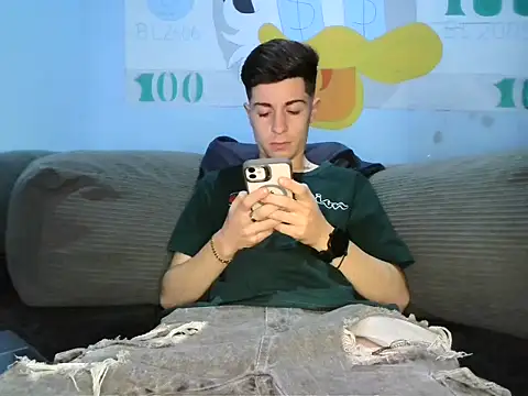 Newbrian20 online show from October 2, 2025, 10:17 pm