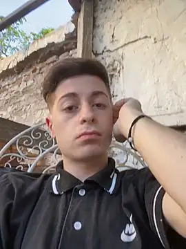 Newbrian20 online show from October 3, 2025, 9:12 pm