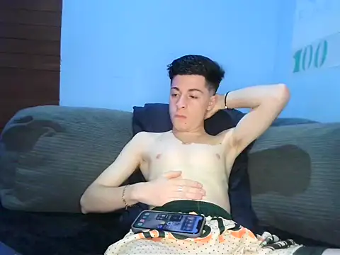 Newbrian20 online show from October 4, 2025, 11:58 pm