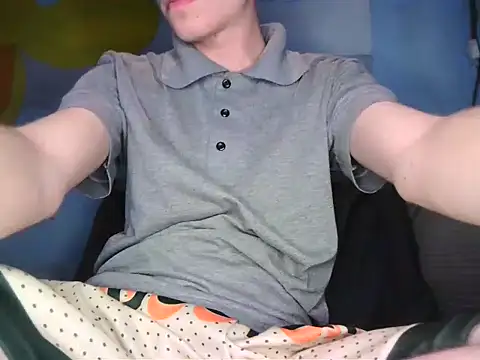 Newbrian20 online show from October 16, 2025, 2:12 am