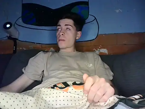 Newbrian20 online show from October 17, 2025, 1:20 am