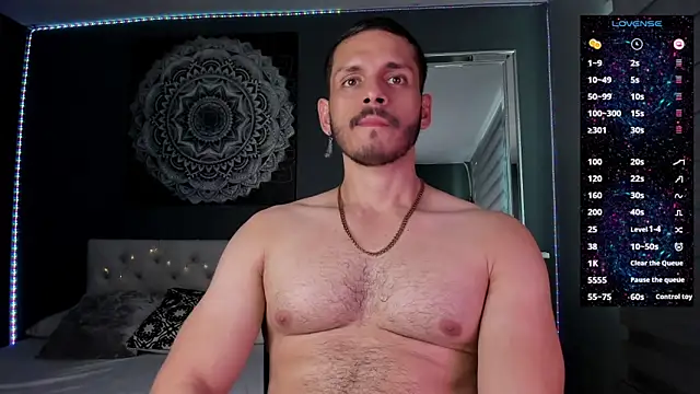 TianZilac online show from November 4, 2025, 9:36 pm