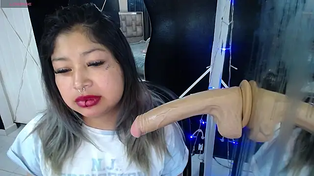 Snapshot of konojan_6 chatting on April 10, 2026, 2:44 pm konojan 6 online show from April 10, 2026, 2:44 pm