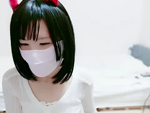maika chan online show from September 14, 2025, 6:34 am