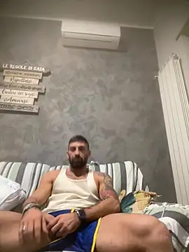 Snapshot of GmGit chatting on November 8, 2025, 3:18 am GmGit online show from November 8, 2025, 3:18 am