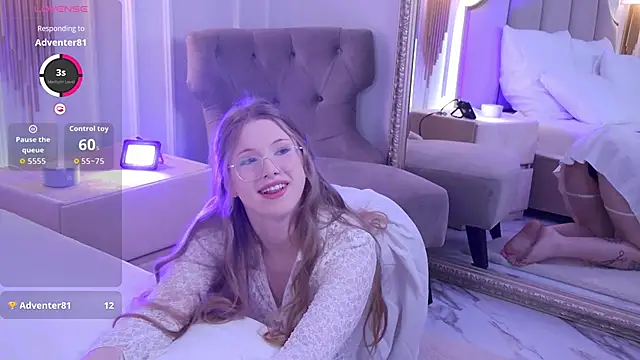 Snapshot of RemyLoon chatting on October 5, 2025, 9:29 am RemyLoon online show from October 5, 2025, 9:29 am