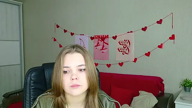 Snapshot of LeksaLove chatting on April 19, 2026, 5:12 pm LeksaLove online show from April 19, 2026, 5:12 pm
