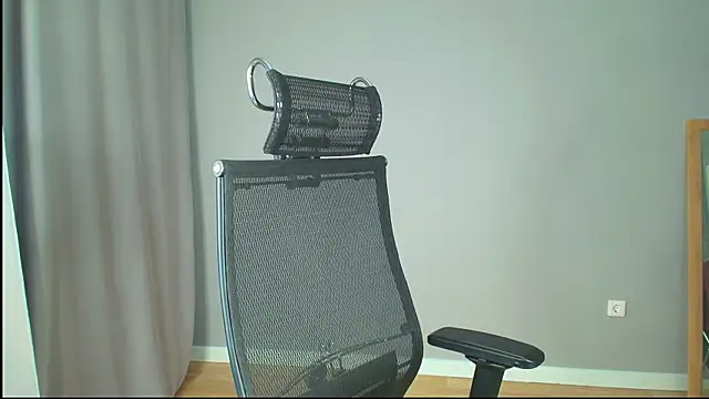 Snapshot of LeksaLove chatting on April 27, 2026, 6:50 pm LeksaLove online show from April 27, 2026, 6:50 pm