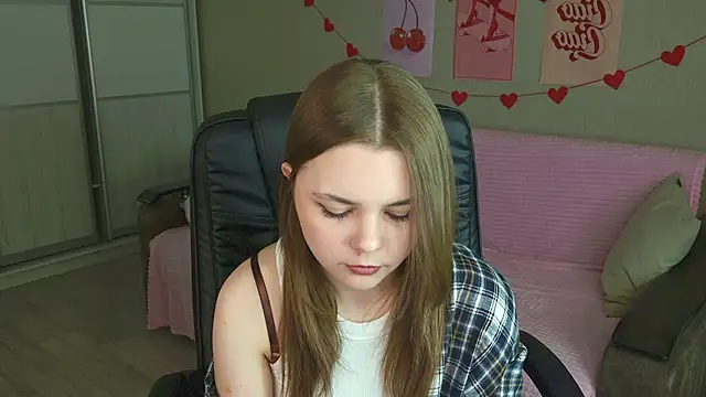 Snapshot of LeksaLove chatting on May 10, 2026, 5:07 pm LeksaLove online show from May 10, 2026, 5:07 pm