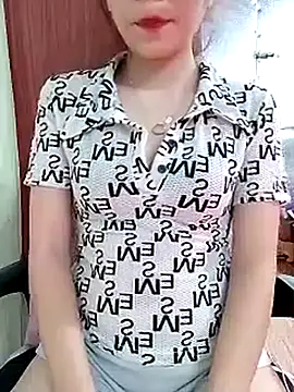 Snapshot of MyMy08 chatting on November 27, 2025, 3:03 pm MyMy08 online show from November 27, 2025, 3:03 pm