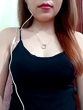 Snapshot of MyMy08 chatting on February 5, 2026, 12:32 pm MyMy08 online show from February 5, 2026, 12:32 pm