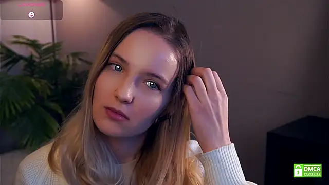 HongTomczak online show from October 19, 2025, 7:42 am