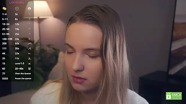 HongTomczak online show from October 27, 2025, 6:17 am