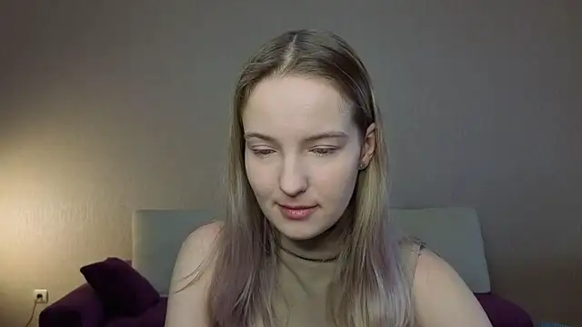 HongTomczak online show from April 30, 2026, 7:36 am