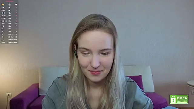 HongTomczak online show from May 7, 2026, 6:41 am