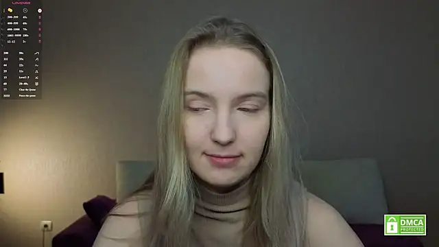 HongTomczak online show from May 11, 2026, 7:36 am