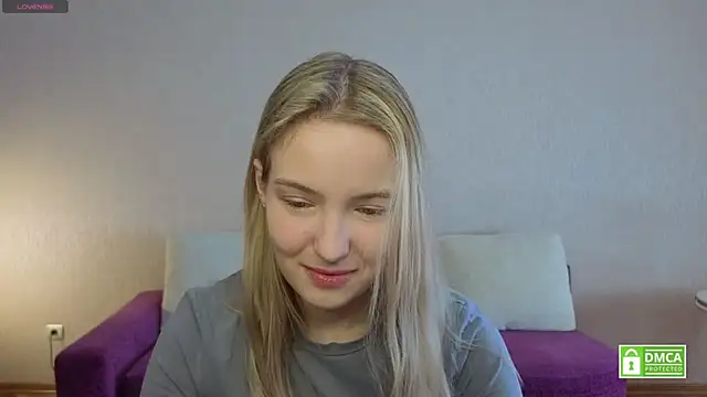 HongTomczak online show from June 20, 2026, 7:44 am