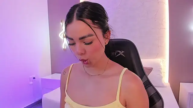 emily tolson online show from February 28, 2026, 12:06 pm