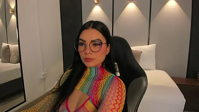 emily tolson online show from June 4, 2026, 8:37 pm
