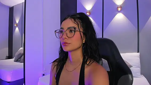 emily tolson online show from June 25, 2026, 7:18 pm