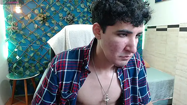 whitebull2606 online show from October 22, 2025, 12:49 pm