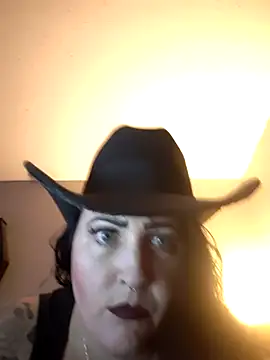 Snapshot of TheRealSophieDee chatting on October 21, 2025, 9:59 pm TheRealSophieDee online show from October 21, 2025, 9:59 pm