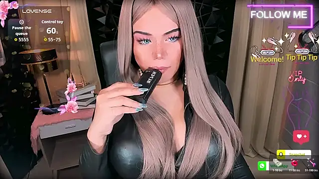 xHugeHarleySelfsuckerx online show from May 12, 2026, 8:50 pm