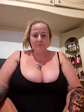 Biggtitz121 online show from September 10, 2025, 7:36 pm