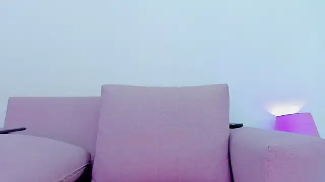 Snapshot of valentinarios_ chatting on September 17, 2025, 8:32 pm valentinarios  online show from September 17, 2025, 8:32 pm