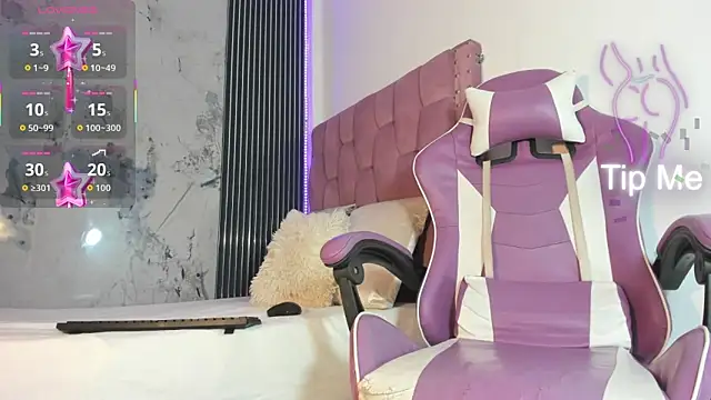 Snapshot of Mia_Duarte1 chatting on October 7, 2025, 7:33 pm Mia Duarte1 online show from October 7, 2025, 7:33 pm