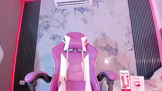 Snapshot of Mia_Duarte1 chatting on October 17, 2025, 7:27 pm Mia Duarte1 online show from October 17, 2025, 7:27 pm