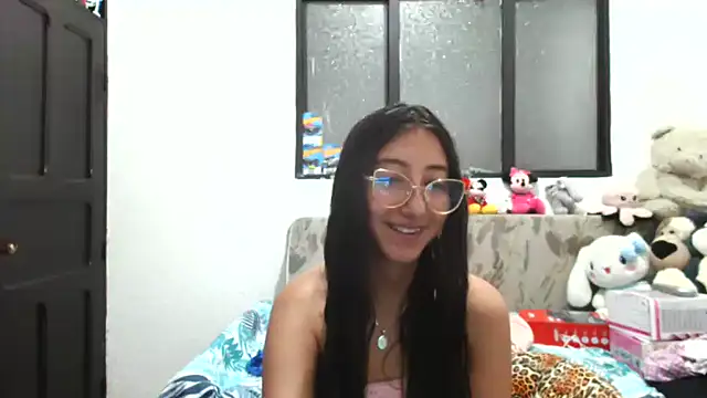 Nanilux online show from September 24, 2025, 5:49 pm