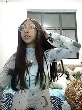 Nanilux online show from October 26, 2025, 6:14 pm