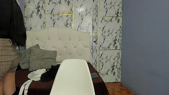 Snapshot of Itsuki_N chatting on October 1, 2025, 12:55 pm Itsuki N online show from October 1, 2025, 12:55 pm