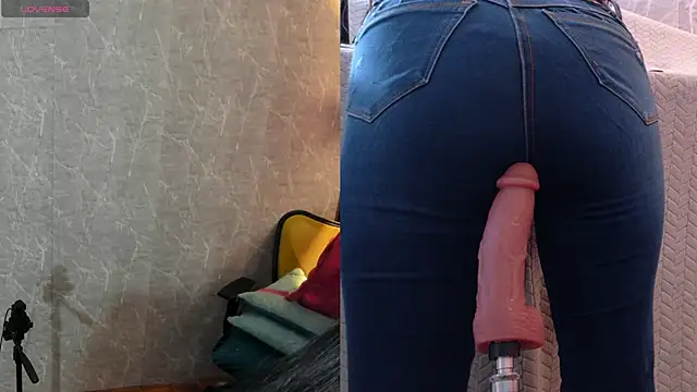 Snapshot of Sophi_Thaylorr chatting on September 25, 2025, 1:59 pm Sophi Thaylorr online show from September 25, 2025, 1:59 pm