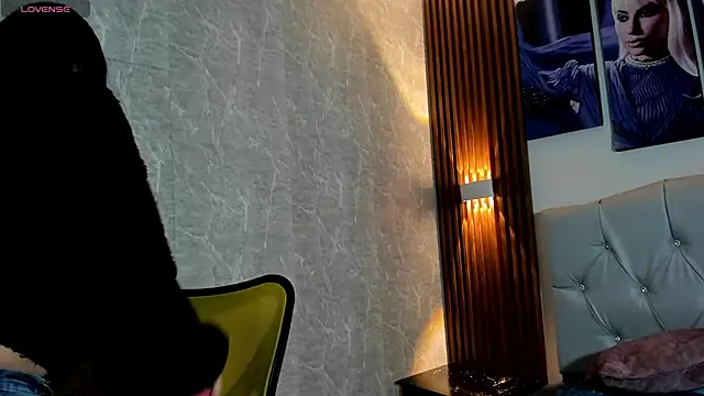 Snapshot of Sophi_Thaylorr chatting on September 27, 2025, 12:54 pm Sophi Thaylorr online show from September 27, 2025, 12:54 pm