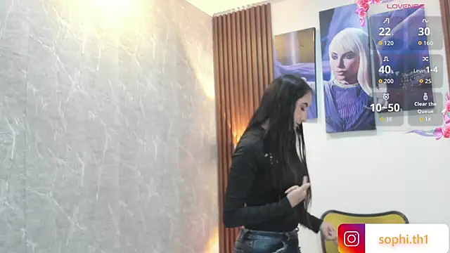 Snapshot of Sophi_Thaylorr chatting on October 7, 2025, 12:57 pm Sophi Thaylorr online show from October 7, 2025, 12:57 pm