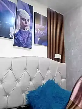 Snapshot of Sophi_Thaylorr chatting on October 8, 2025, 1:42 pm Sophi Thaylorr online show from October 8, 2025, 1:42 pm