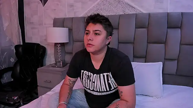 IanGilbert online show from December 19, 2025, 7:26 am