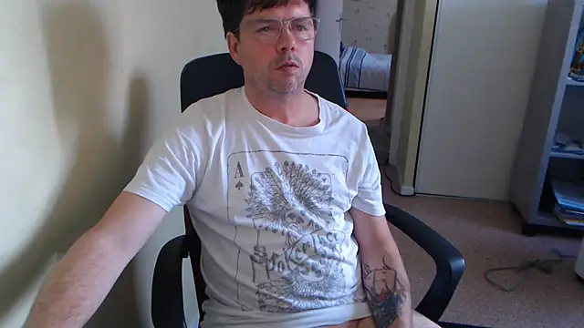 blueandwhite1 online show from July 2, 2026, 2:34 pm