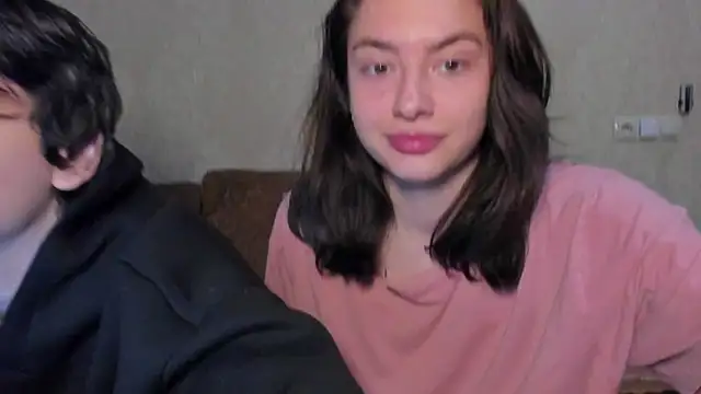 Snapshot of muuur_fam chatting on September 22, 2025, 8:44 pm muuur fam online show from September 22, 2025, 8:44 pm