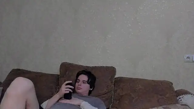 Snapshot of muuur_fam chatting on September 30, 2025, 8:14 pm muuur fam online show from September 30, 2025, 8:14 pm