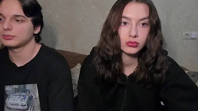 Snapshot of muuur_fam chatting on October 7, 2025, 9:34 pm muuur fam online show from October 7, 2025, 9:34 pm